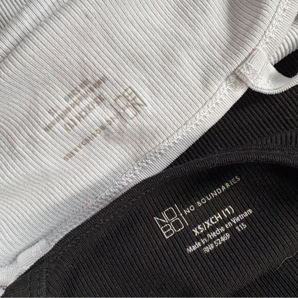 No Boundaries Black & White Ribbed Tank Tops set of 2 women’s XS preworn - Picture 4 of 4